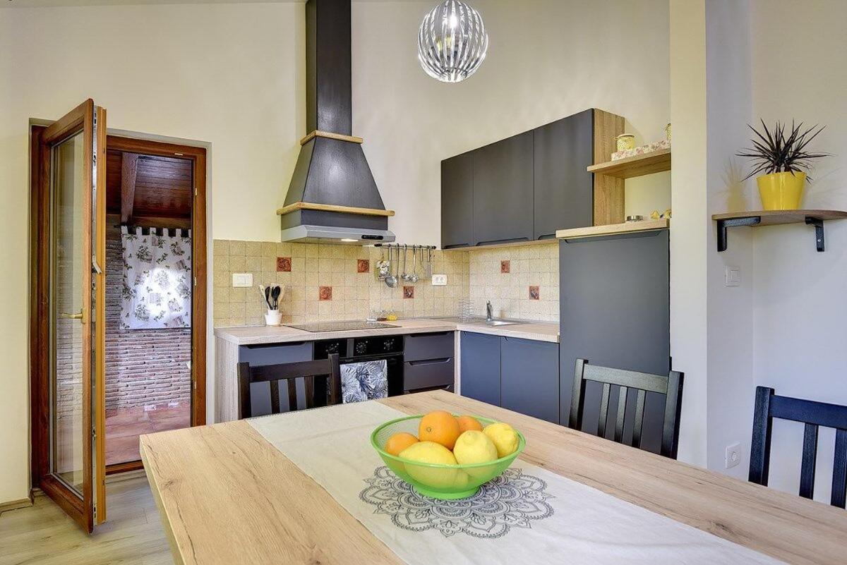 Villetta Ambrosiana Vodnjan Buitenkant foto